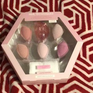 Limited edition brushes